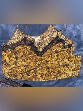 Bar III Yellow Snake-Print Lace Trim Cami